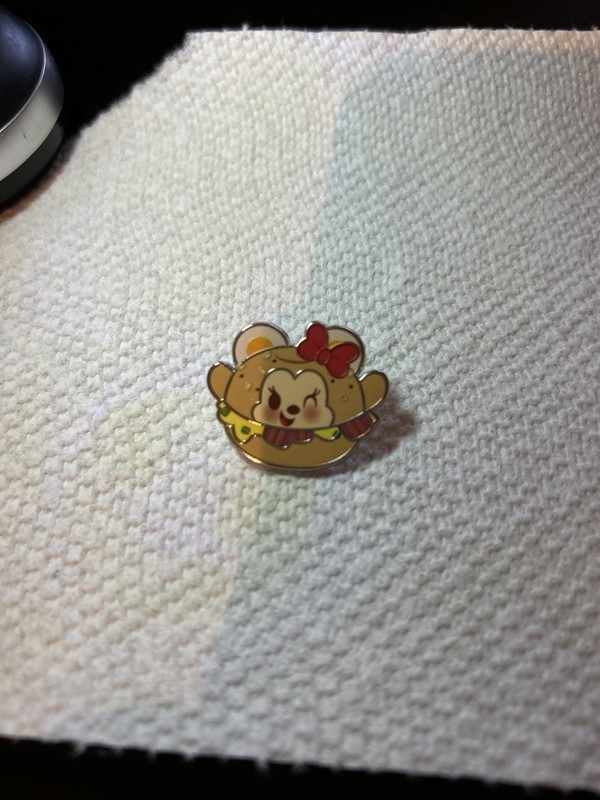 Disney pin 159992 Minnie Mouse Bagel Breakfast Sandwich Munchlings Series 3 bow