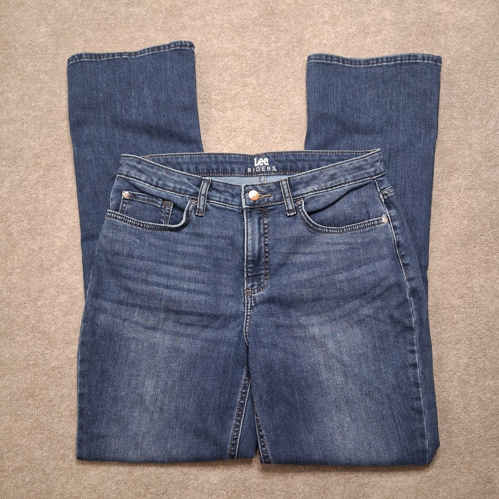 Lee Riders Womens Blue Jeans Mid Rise Straight Leg Size 12 Medium Wash 12M