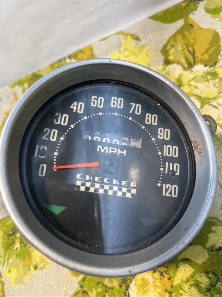 Velocímetro Checker Taxi Marathon 1973 120 MPH probado ¡5 millas! 824931 Vintage Foto 3 de 4