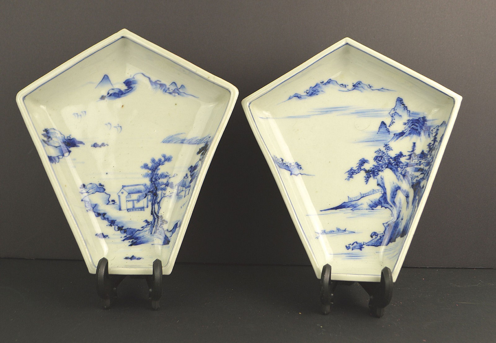 A Superb Set Of 8 Japanese Meiji Period Handpainted Porcelain Dishes