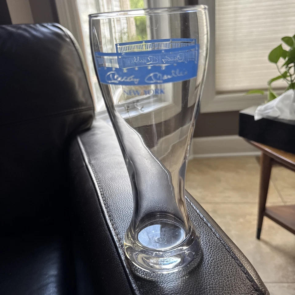 Vintage Mickey Mantle’s Restaurant New York Yankees MLB Pint Glass - Image 3 of 4