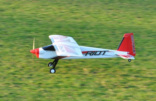 Max-Thrust Riot V2 (RED) Plug and Play Radio Controlled Model Sports Aeroplane - Picture 7 of 21