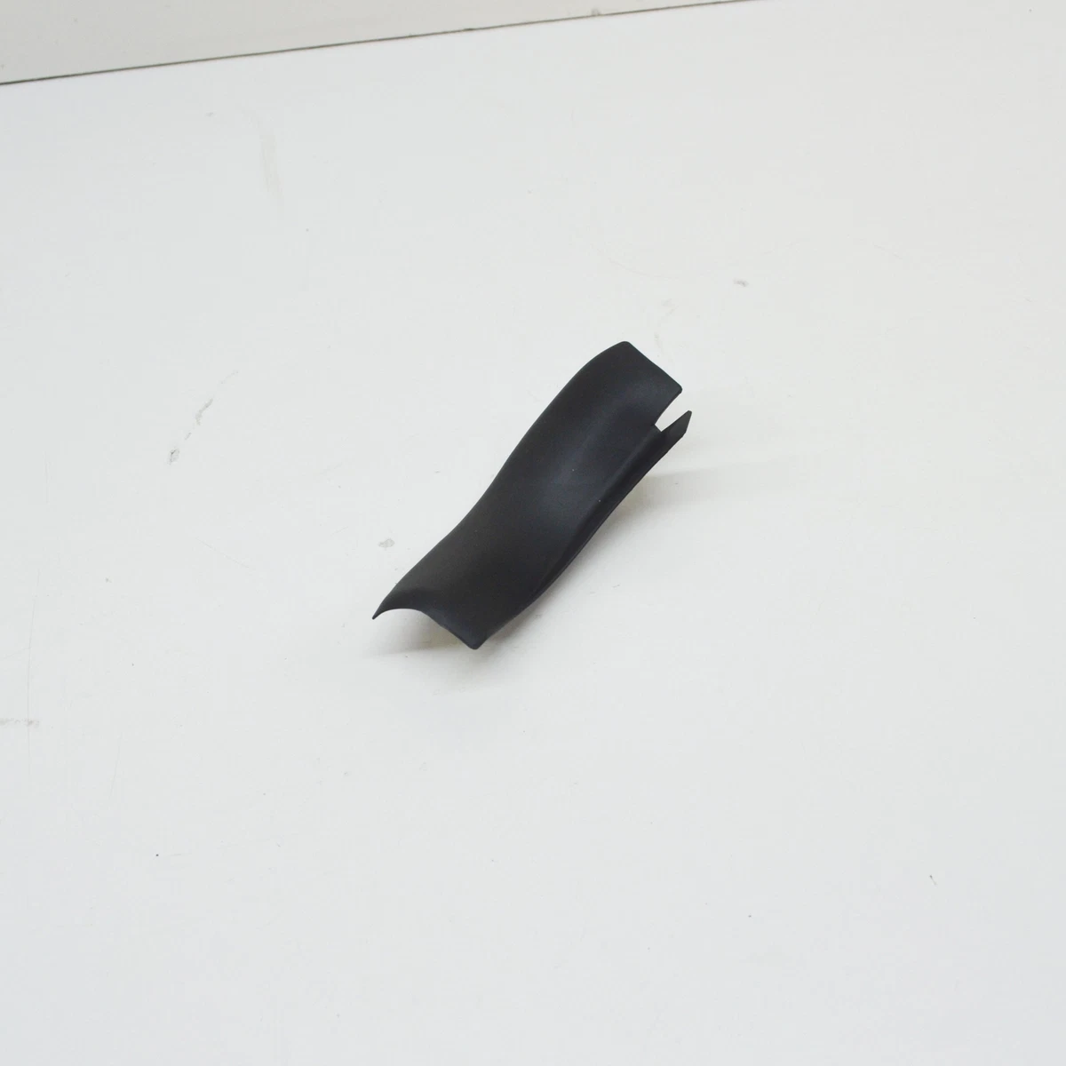 NEU BMW 5 E39 HINTEN LINKS BUMPERGUARD-DICHTUNGSKAPPE 51718222461 