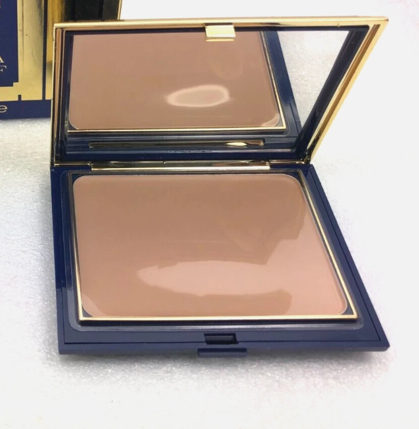 NEW w/ box ALEXANDRA DE MARKOFF Powder Finish Creme Makeup 92 1/2 **SOLD AS-IS - Image 2 of 4