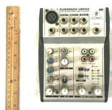 Behringer Eurorack Low Noise UB502 Working