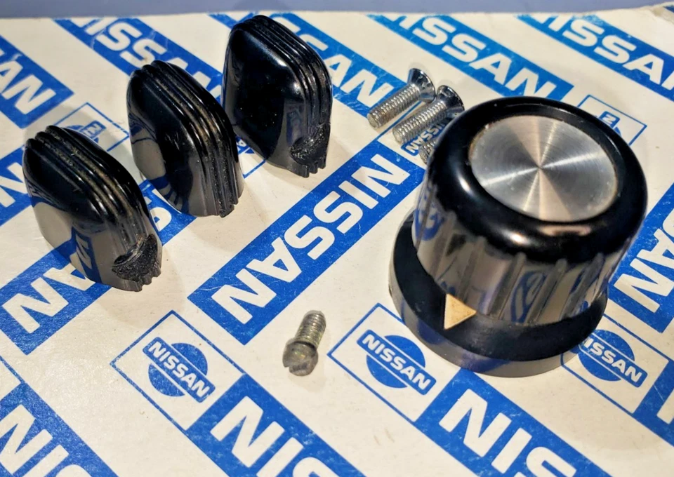 JUEGO DESLIZANTE VENTILACIÓN PERILLA VENTILADOR DATSUN 240Z FABRICANTE ORIGINAL 1972-1973 S30Z ¡BONITO! Foto 2 de 4