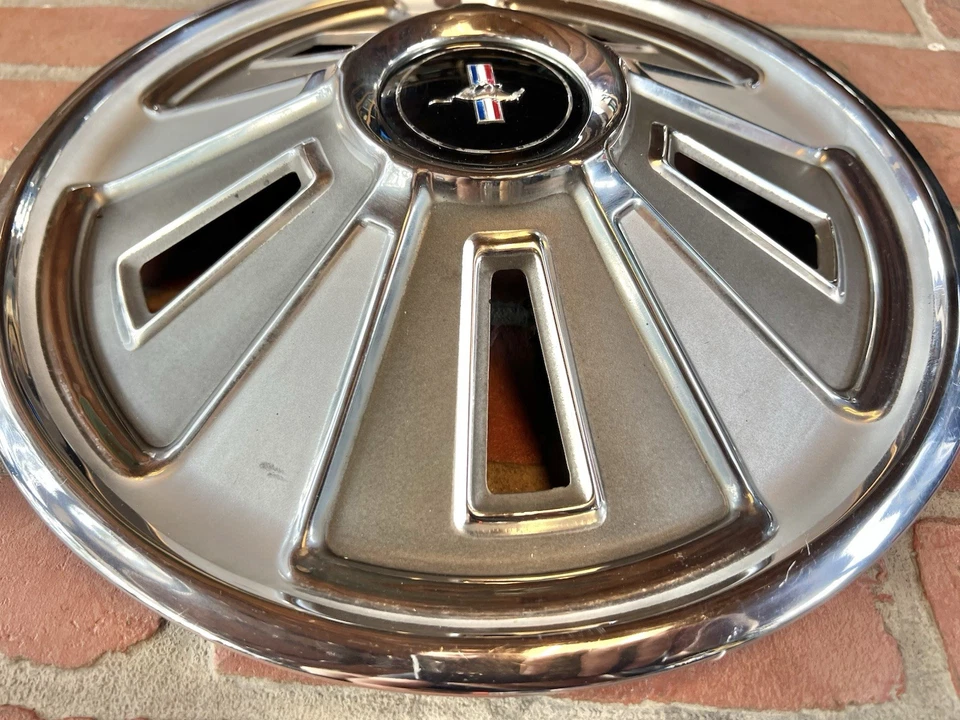 Ford Mustang 1964 1965 1966 14in Hubcap Wheels Covers Original OEM Cleaned - Image 4 of 4