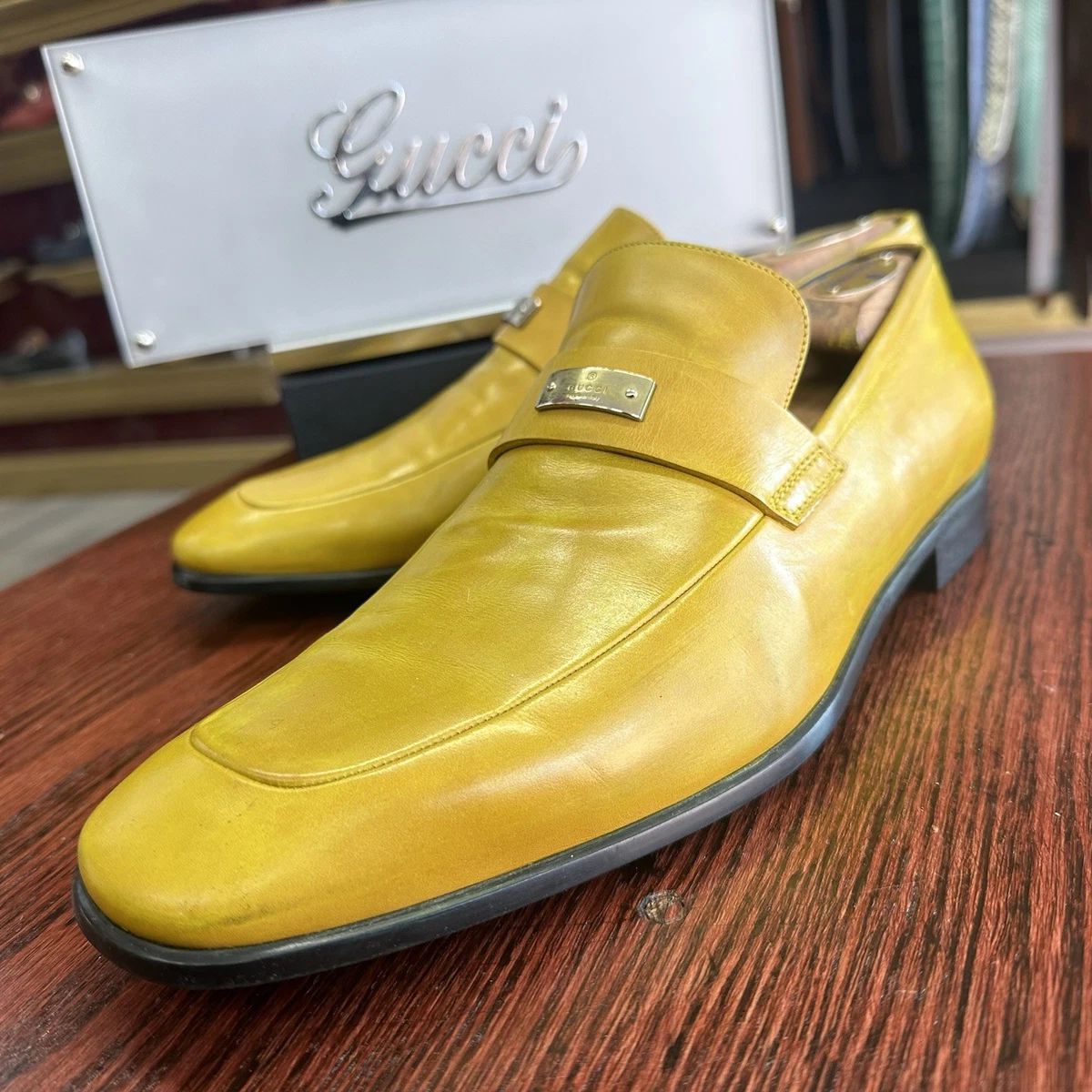 $920 Mens Yellow Leather Gucci Loafers Sz 8.5 D US / 7.5 G 