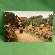 Shakespeare's Birthplace, Garden, Stratford-upon-Avon, Chrome Postcard, unposted