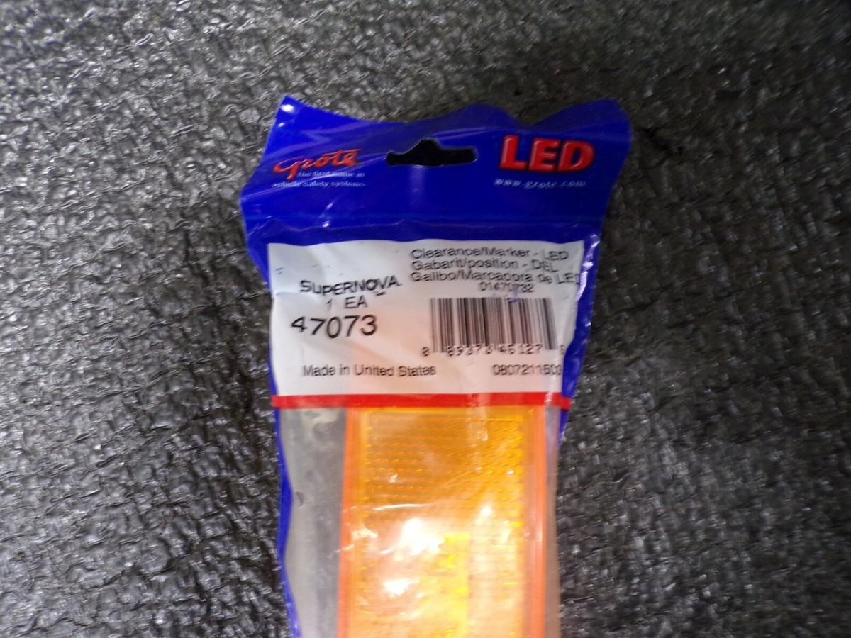 Grote 47073 SuperNova Sealed Turtleback LED Clearance Marker Light