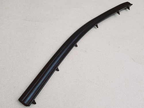 2005-2010 Grand Cherokee Rear Right Door Seal Lower Weatherstrip Mopar OE OEM