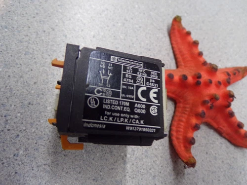 Telemecanique LA1KN11 Contact Block *Free Shipping*