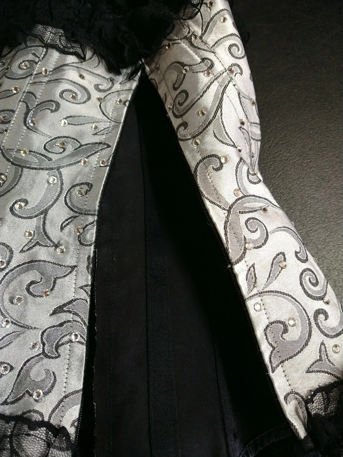 Picture 3 of 4