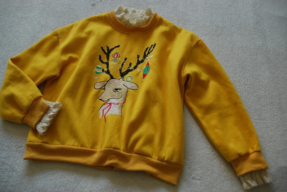 Única Sudadera China Navidad Amarilla Lentejuelas Ciervo Encaje Volantes Cuello Puño M/L Foto 2 de 4