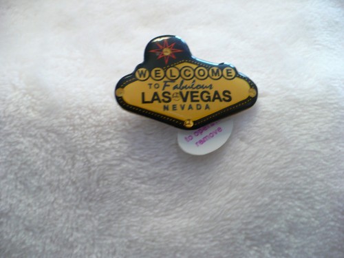 NB- WELCOME TO FABULOUS LAS VEGAS NEVADA MAGNET BACK #21412 - Picture 4 of 7