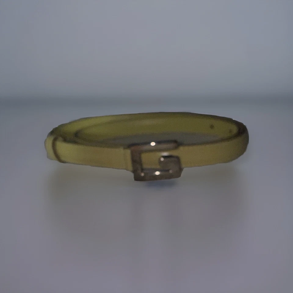 Cinto Gucci amarelo limão pastel autêntico tamanho 28 feminino/júnior - Imagem 3 de 4