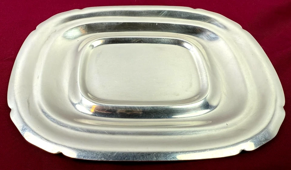 Barco de salsa Reed & Barton Mayflower 5000 plateado con placa base Foto 3 de 4