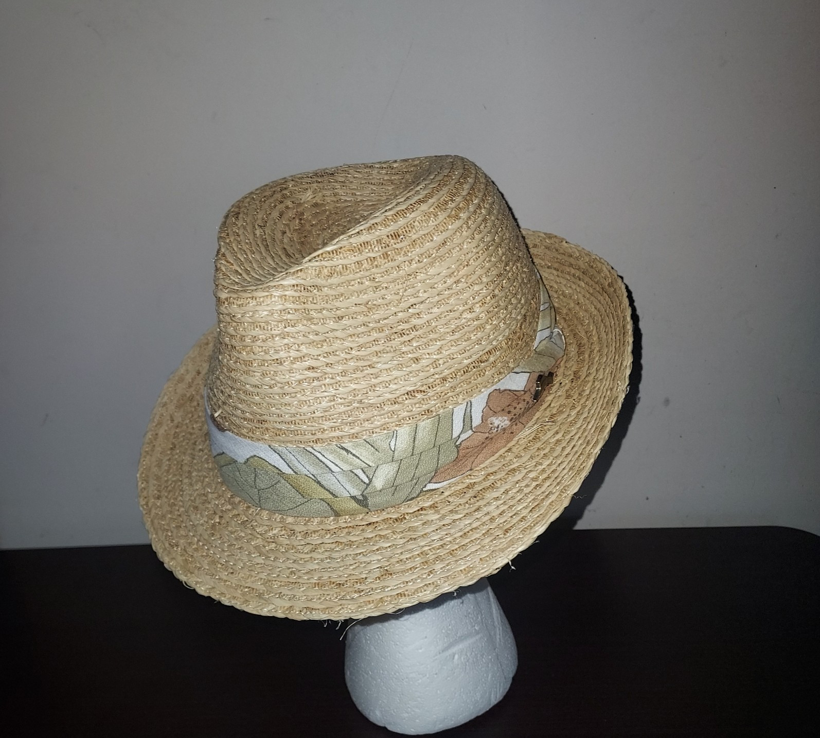 Tommy Bahama Men's Raffia Straw Hat Fedora L/XL  Leaf Print Band Summer Tan