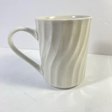 Waverly White Swirl Mug By Philippe Richard 8 Oz  4" Tall