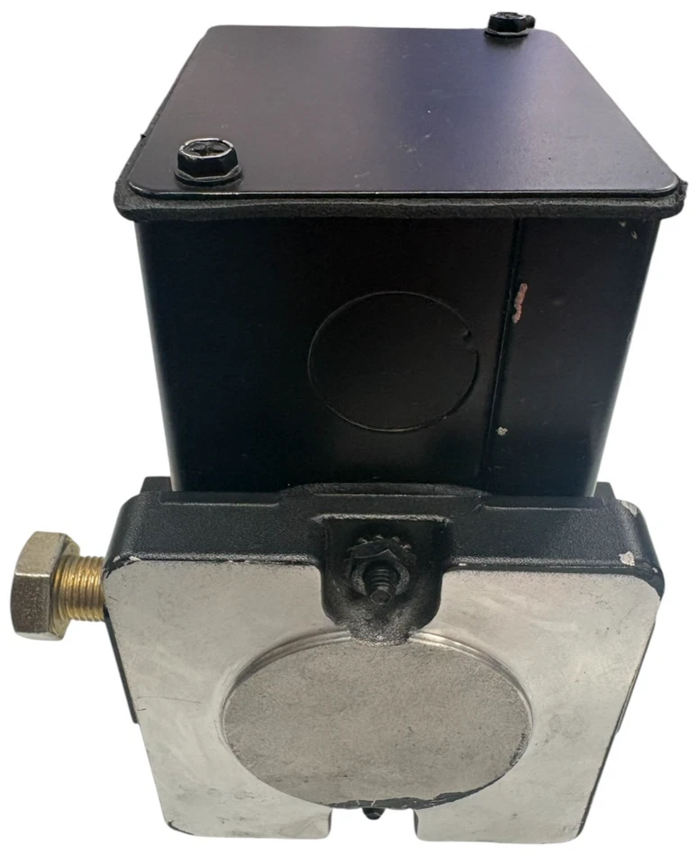 Motor de imán permanente de corriente continua Leeson Electric CM31D17NZ6F 12-24 V Foto 4 de 4