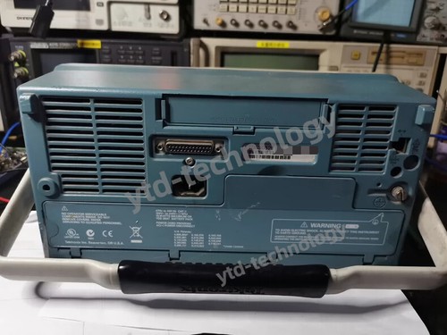 Tektronix TDS 3032B Digital Phosphor Oscilloscope 300MHz 2.5GS/S - Picture 3 of 9