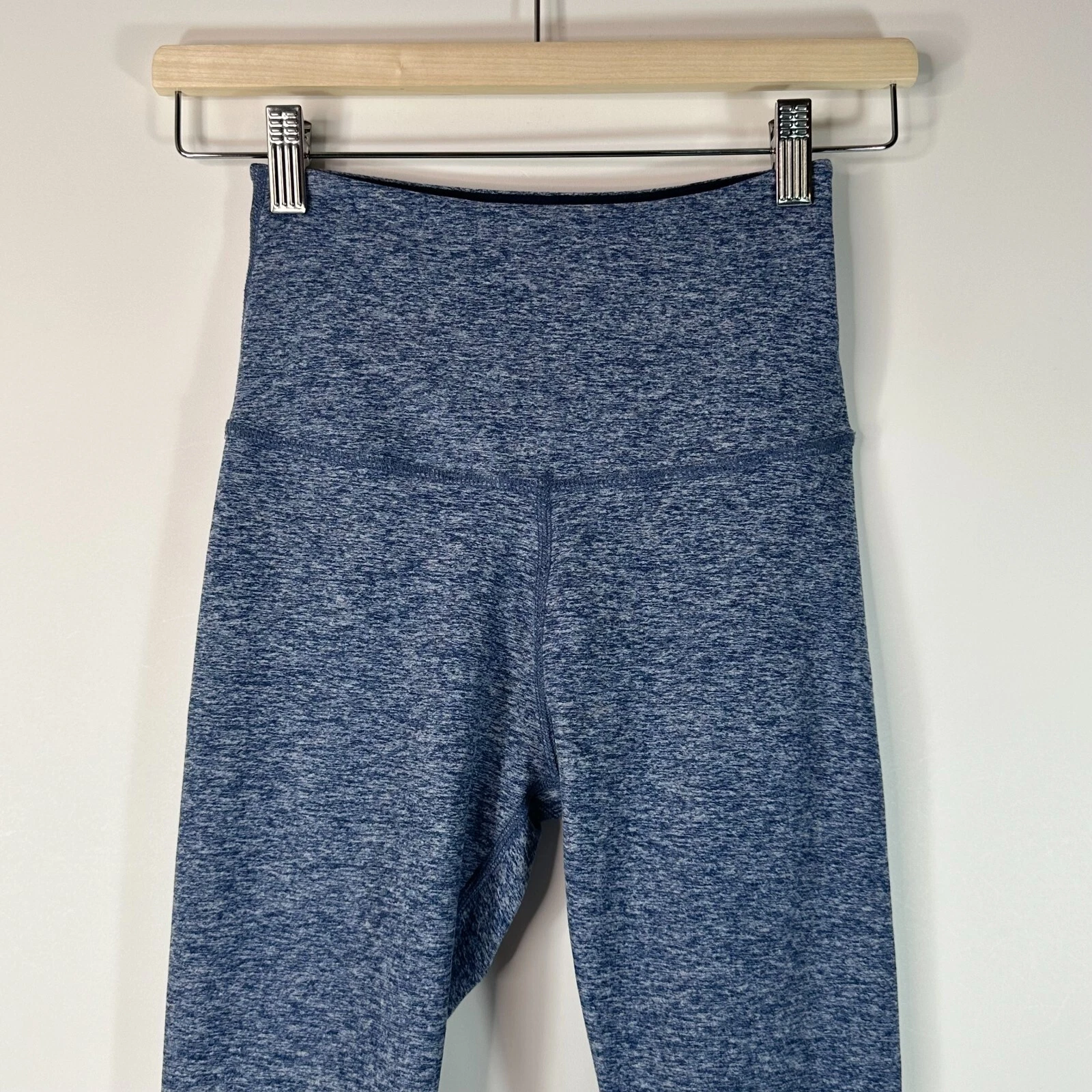 beyond-yoga heathered cropped mesh panels leggings