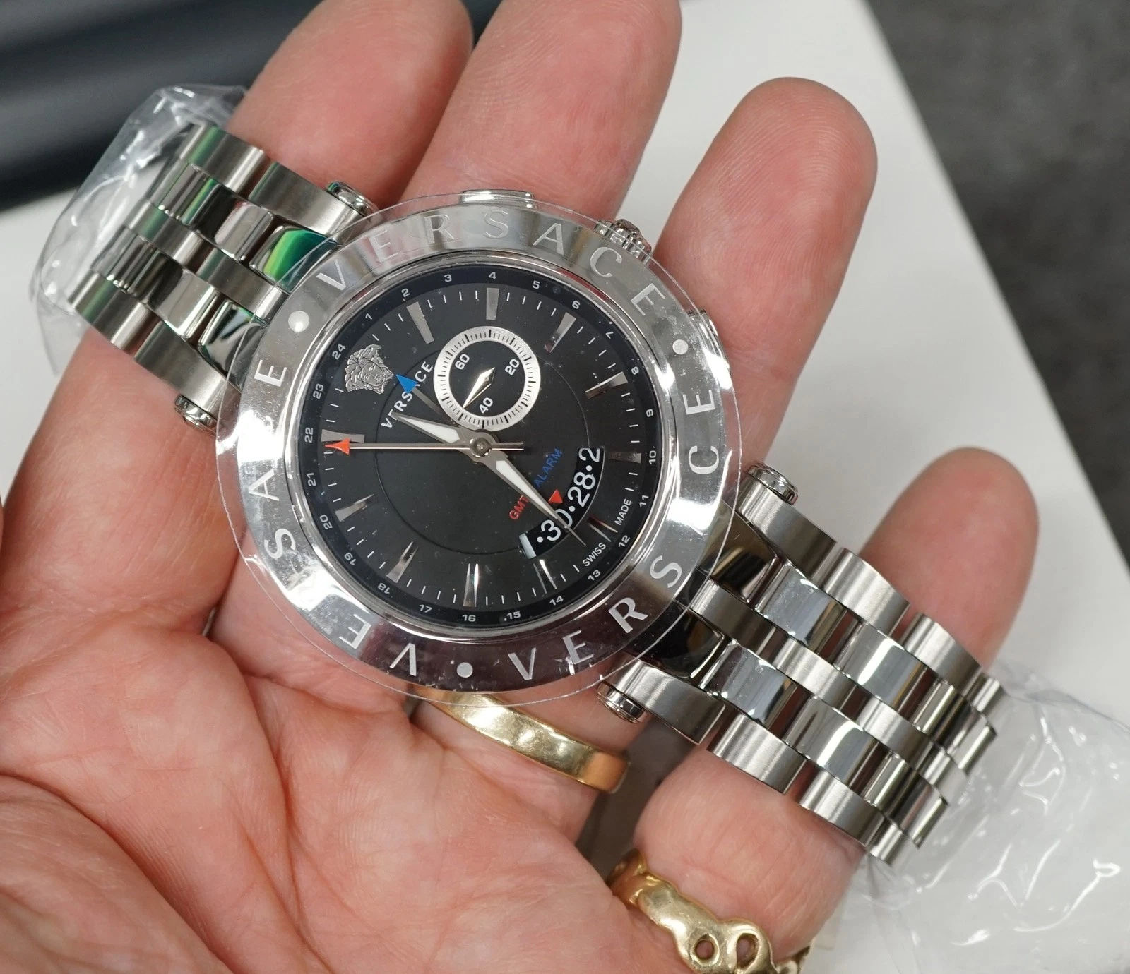 OROLOGIO UOMO VERSACE 29G99D009 S099 V RACE QUADRANTE NERO ACCIAIO INOX GMT SVEGLIA 46MM