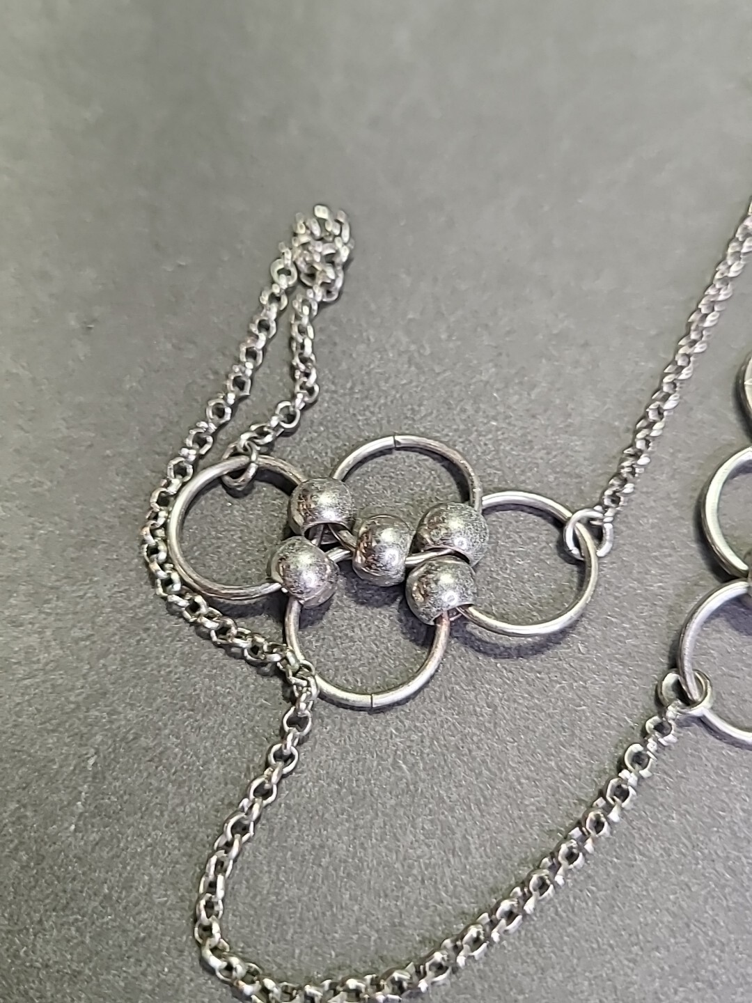 Interlocking Circles Silver Tone Multiple Flowers… - image 8