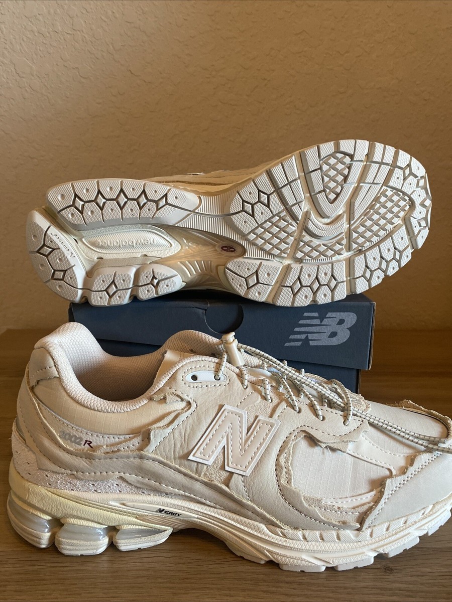New Balance 2002R Protection Pack In Cream Men