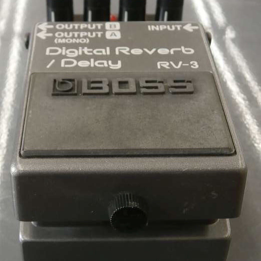 ギター BOSS  RV-3 s-l400.jpg