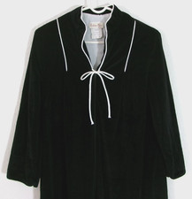Vtg 70s NWT Philippe Marco Women's Velour LONG Robe Jet Black Size SMALL 1/2 Zip