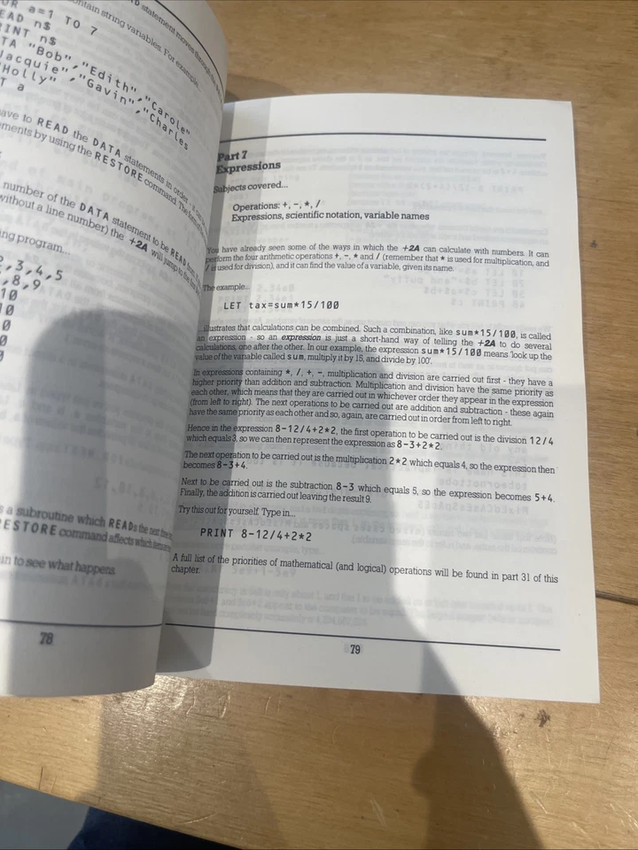 Sinclair ZX Spectrum Plus +2 128k User Guide Welcome Manual Instruction Book - Image 4 of 4