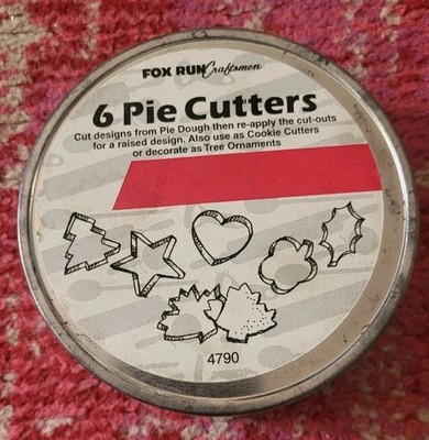 Vintage Fox Run lot of 6 mini miniature metal pie cutters cookie baking set
