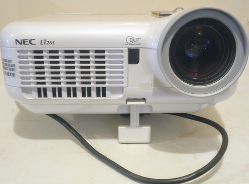 NEC LT265 DLP Projector Home Theater 1080iP W/ Case 57% Lamp Hours Remain - Picture 3 of 11
