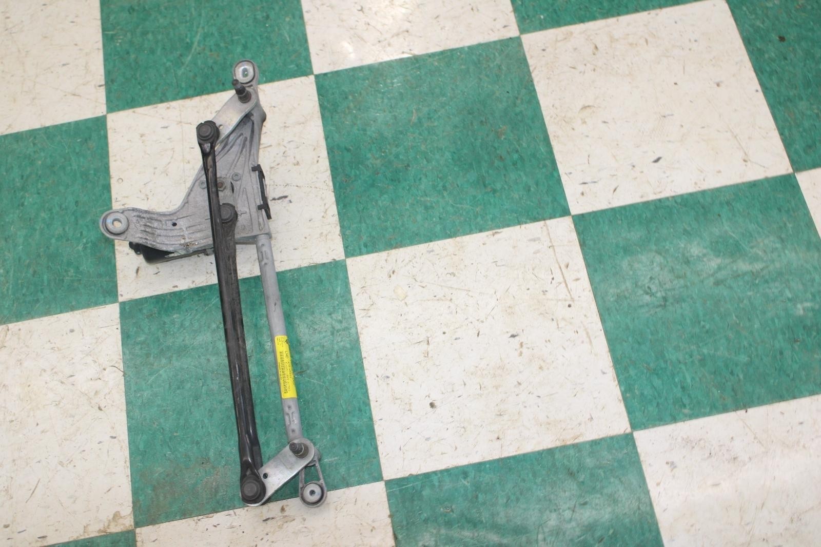 14-20 Ghibli Front End Windshield Wiper Motor Assy Unit Factory OEM OE WTY WTY