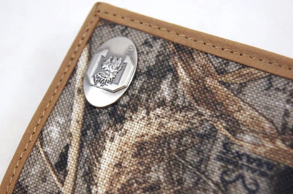 South Carolina Gamecocks Tri-fold Realtree Max-5 Camo & Leather Wallet w/ Concho - Image 4 of 4