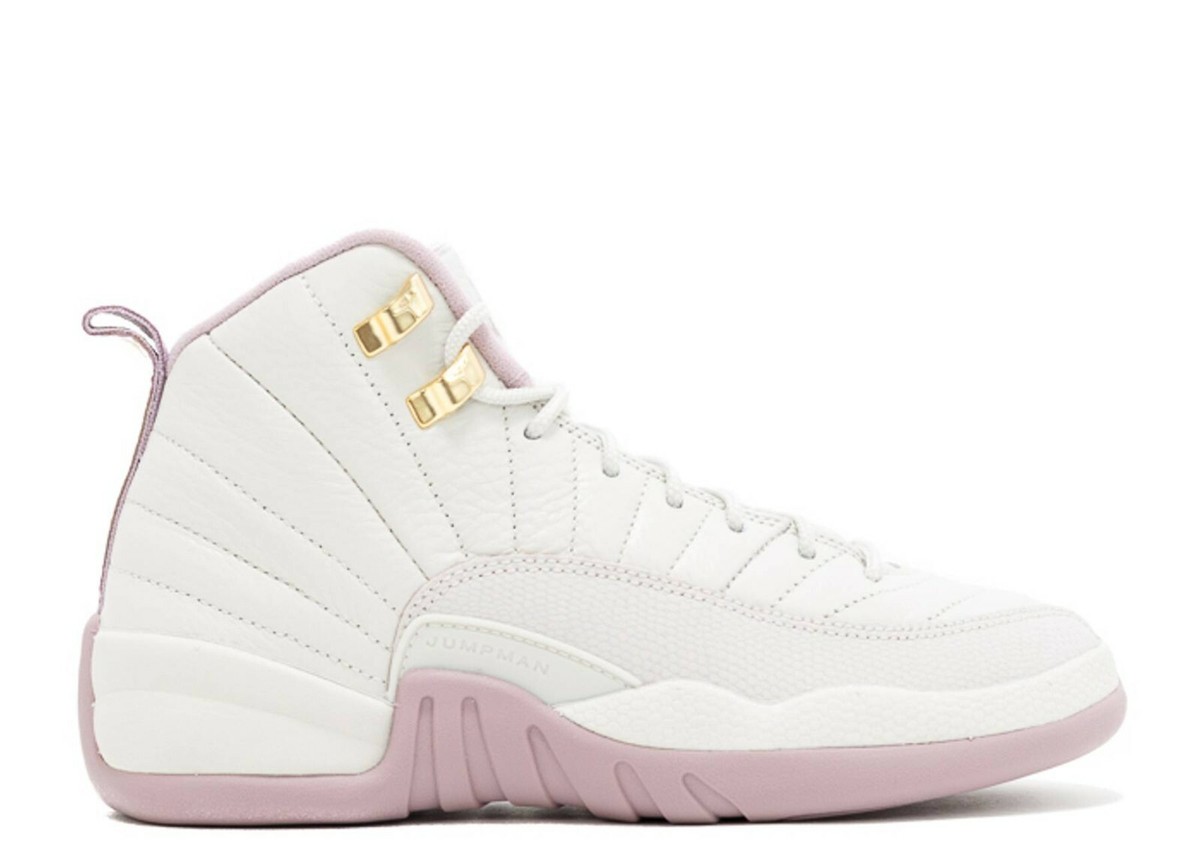 Nike Air Jordan 12 Retro Heiress Plum Fog Size 9.5y. 845028 Nike Air Jordan 12 Retro Heiress Plum Fog Size 9.5y. 845028