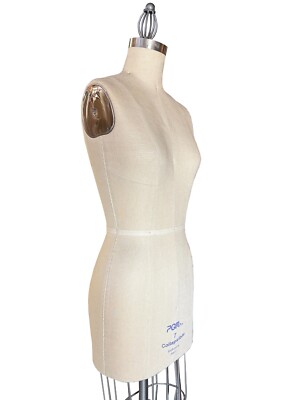 PGM Dress form Size 7 dress form - pre owned