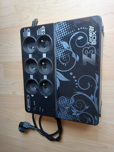 Infosec 65522 - Onduleur Z3 Zenergy Box 500 VA 6 prises - Comparer avec