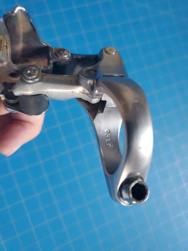 Deragliatore anteriore Shimano XTR FD-M901 31,8mm Top Pull vintage triplo - Foto 3 di 6