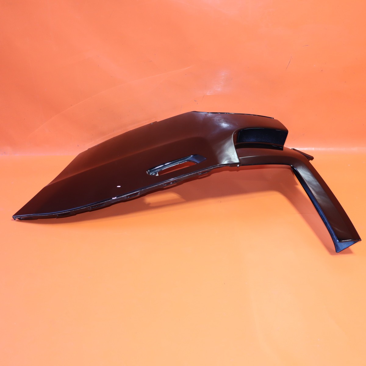 Rolls-Royce Cullinan 2019-2022 Rear Right Bumper P/N 8497324