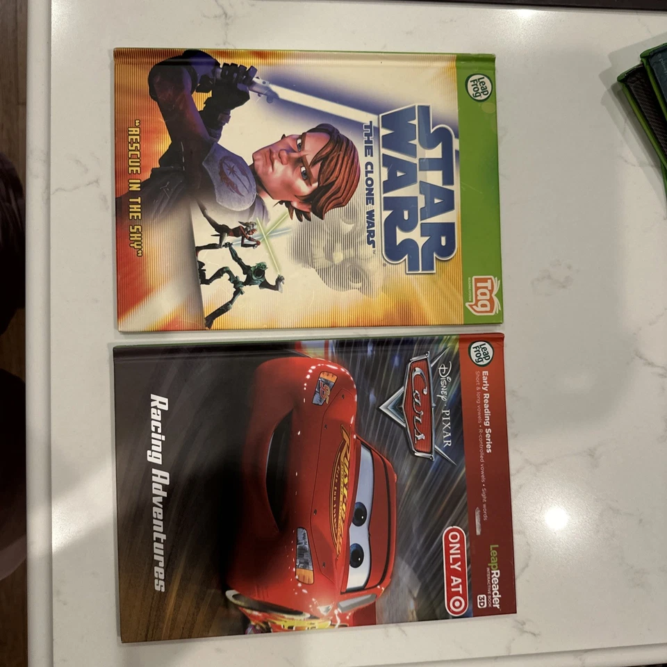 Leap Frog Tag Reading System with Pen Interactive, World map, and 8 book lot - Image 4 of 4