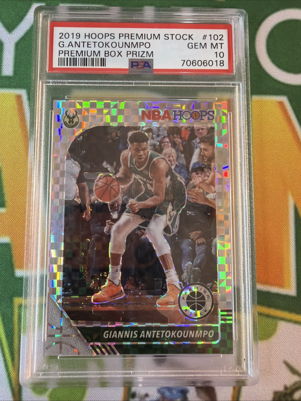 2019 GIANNIS ANTETOKOUNMPO HOOPS PREM BOX SET /149 PSA 10 view 1