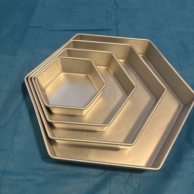 Wilton 4 Tier Hexagon Wedding/Party Cake Pan Set Aluminum Bakeware