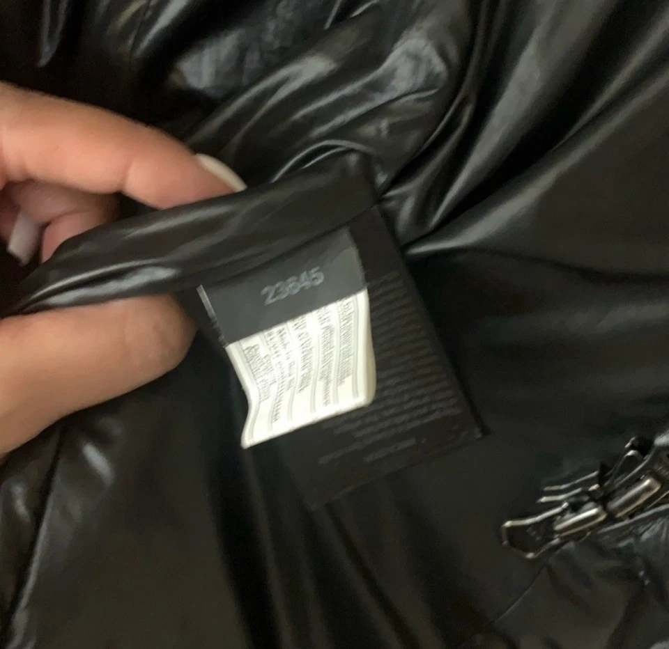 Chaqueta de plumón Mackage Adali talla XS negra/plateada de piel de zorro Lizette abrigo largo para mujer” Foto 3 de 4