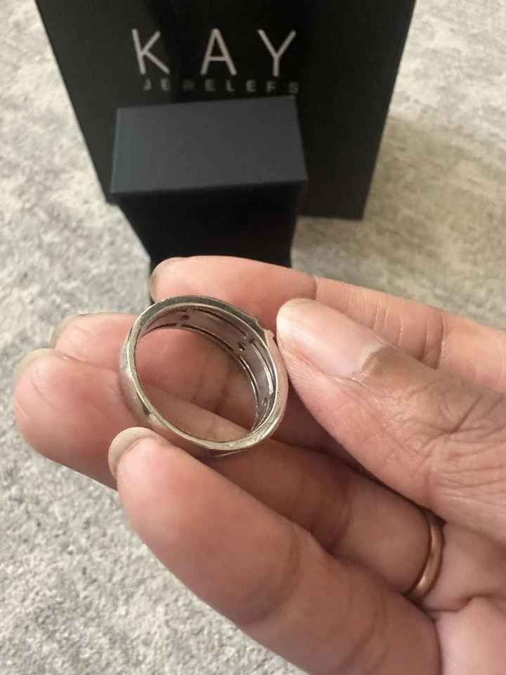 Impresionante alianza de boda de compromiso de platino con diamantes y zafiros azules para hombre talla 10 Foto 3 de 4