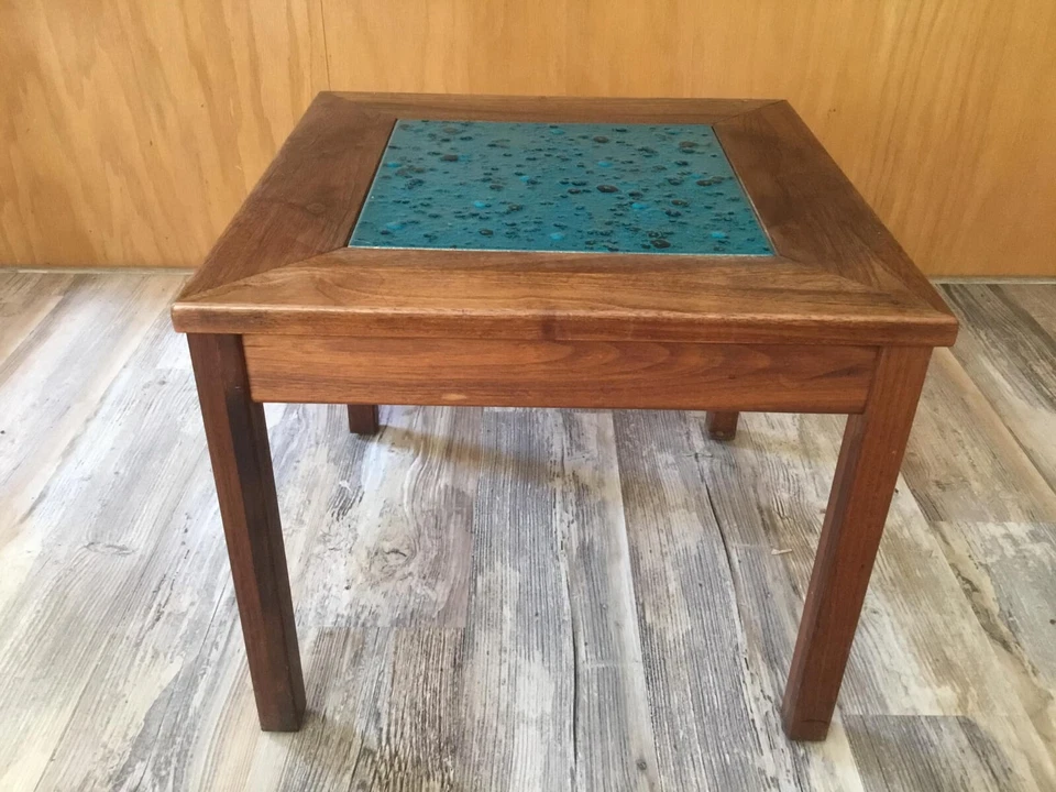 Mesa auxiliar John Keal para Brown Saltman CONSTELLATION azulejo de cobre precio CADA UNA Foto 3 de 4