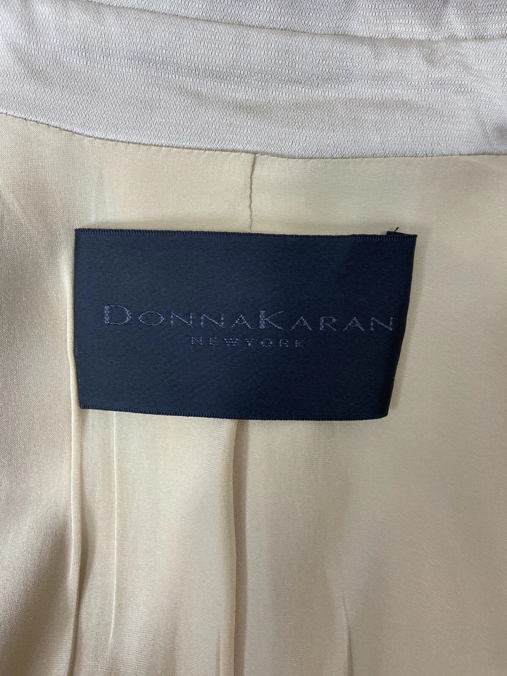 Donna Karan Size 10 Vintage Couture Cream Satin Evening Coat - Image 2 of 3