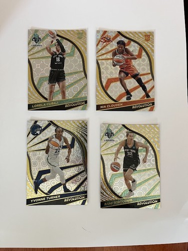 Sabrina Ionescu [Groove] #45 2022 Panini Revolution WNBA card