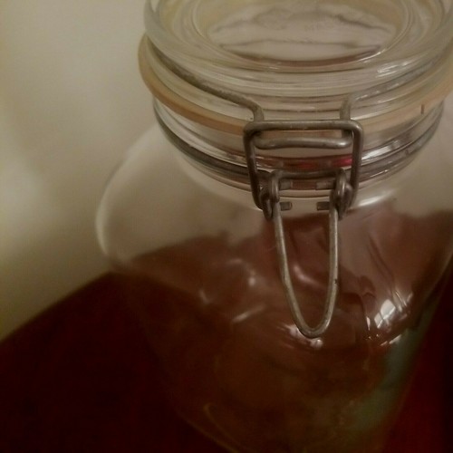 Fidenza of Italy Glass Jars w/ Wire Bail Lid 2 Liter 8.5” T 4.75" W - Picture 4 of 11